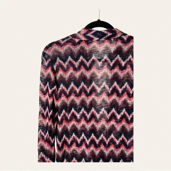 💋WOMEN’S MAURICES LONG‎ SLEEVE TOP CHEVRON COLORS SIZE LARGE NWT - Picture 8 of 9